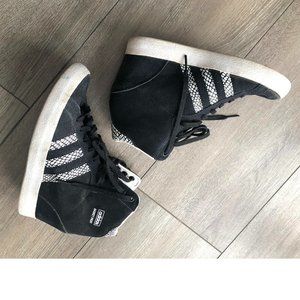 Adidas wedge sneakers treefoil size 7 suede